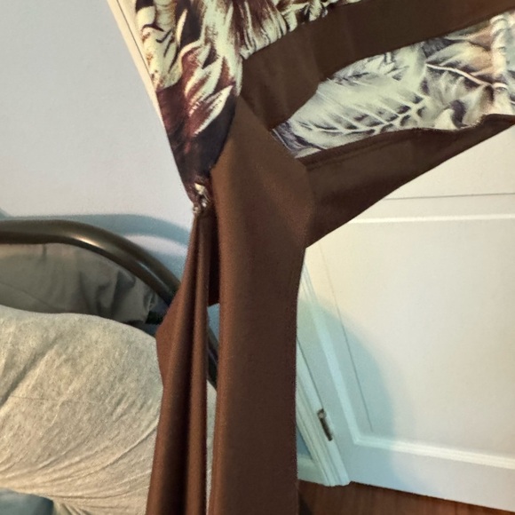 Flattering adorable Brown Leaf Print Swimwear Strapless Tankini Shorts Set - Picture 6 of 7